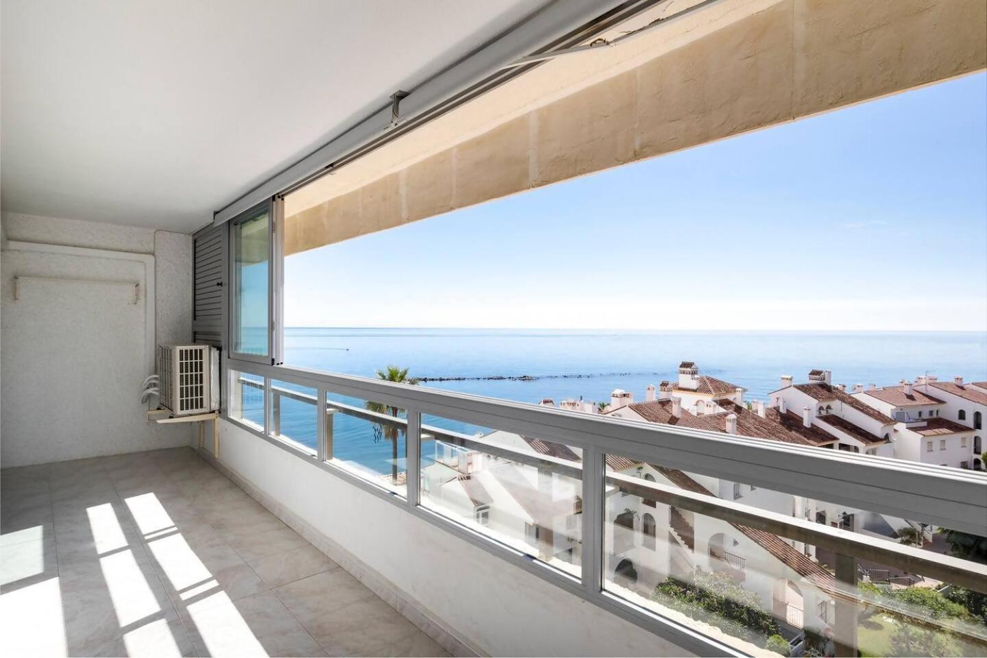 Stunning Apartment 50 Meters From The Sea Бенальмадена Экстерьер фото