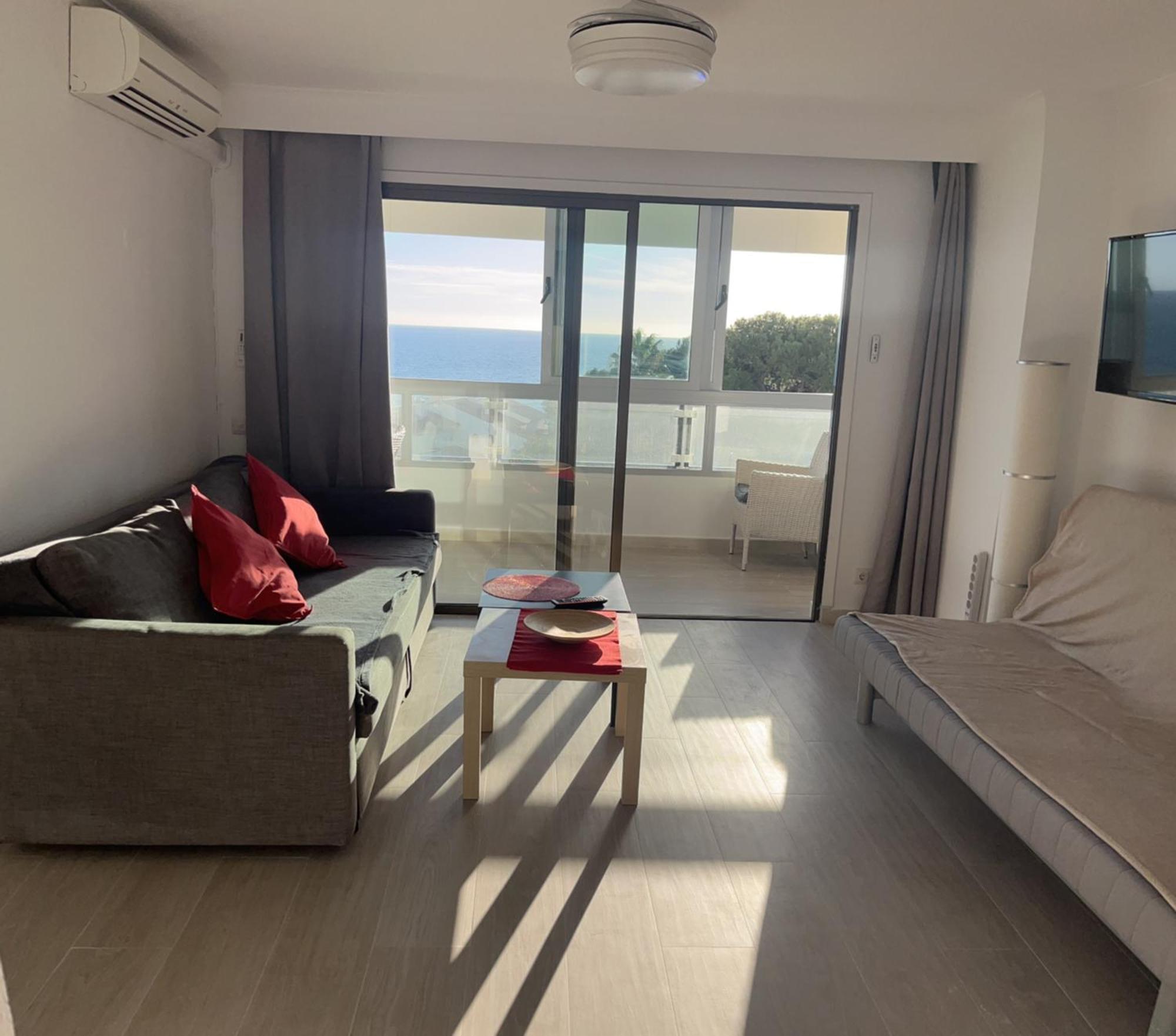 Stunning Apartment 50 Meters From The Sea Бенальмадена Экстерьер фото